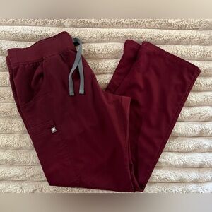 Figs Burgundy Technical Collection scrub pants. Size large. Regular